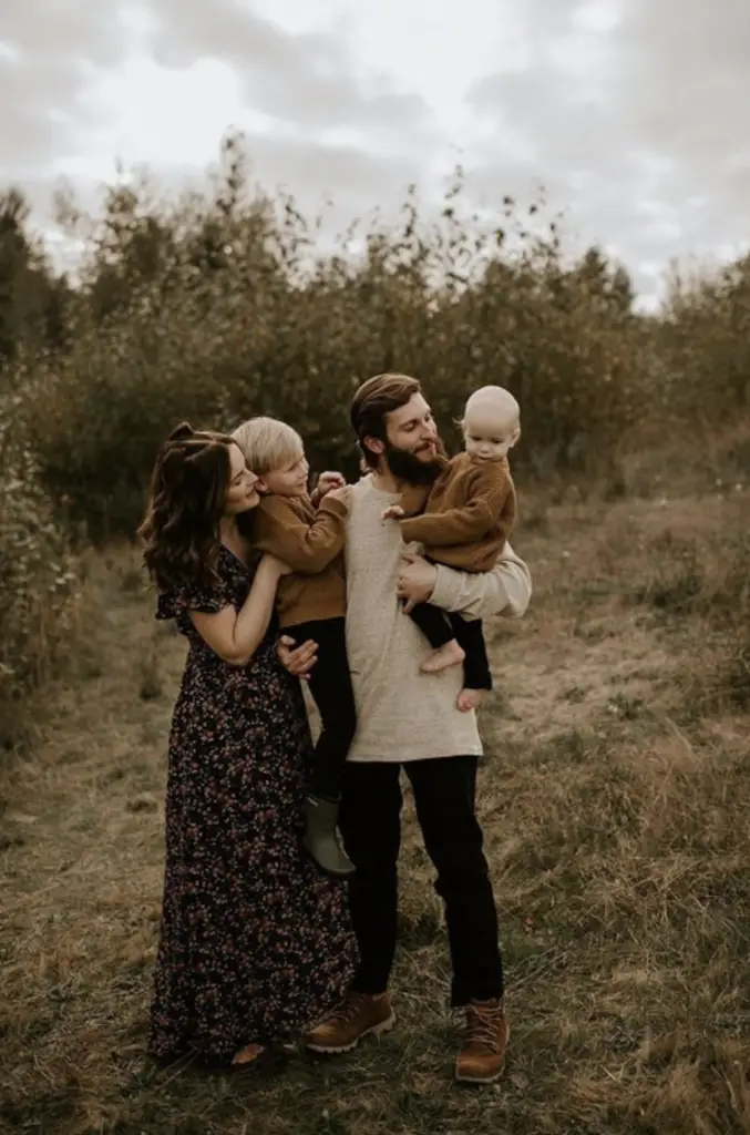 Outfits for Fall Family Photos