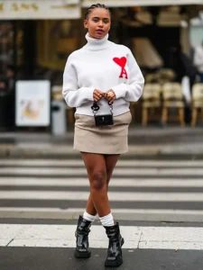 Read more about the article <strong>How to Wear a Skirt In The Winter</strong>