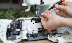 Read more about the article <strong>Pfaff Sewing Machine Issues, Troubleshooting, and Repair Guide</strong>